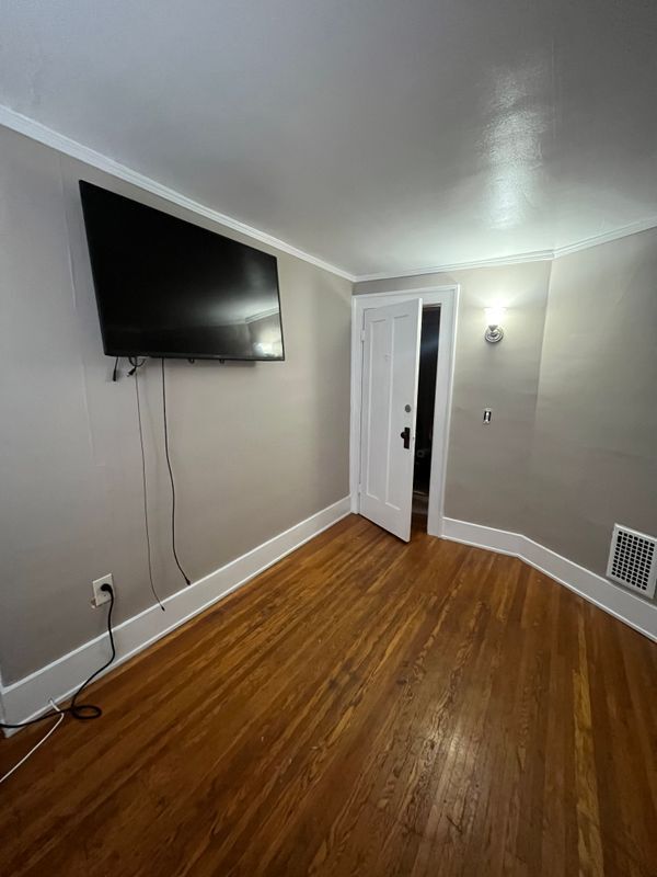 Building Photo - 16 Chatfield St