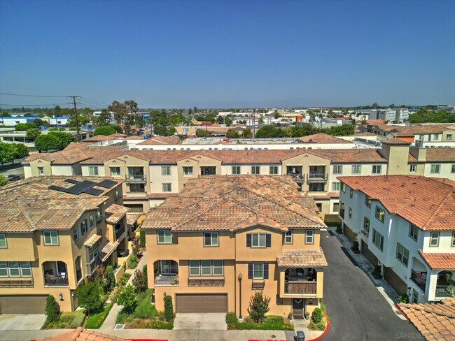 Building Photo - 10572 Acorn Pl