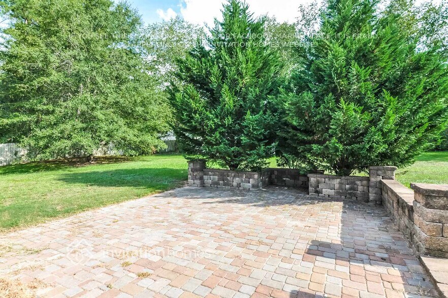 Building Photo - 1017 Riderwood Ct