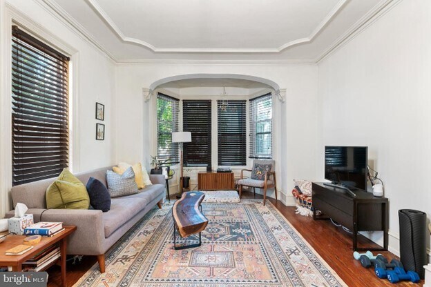 Building Photo - 2205 Mount Vernon St