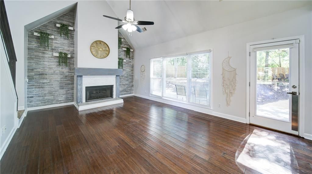 Building Photo - 680 Evening Pine Ln