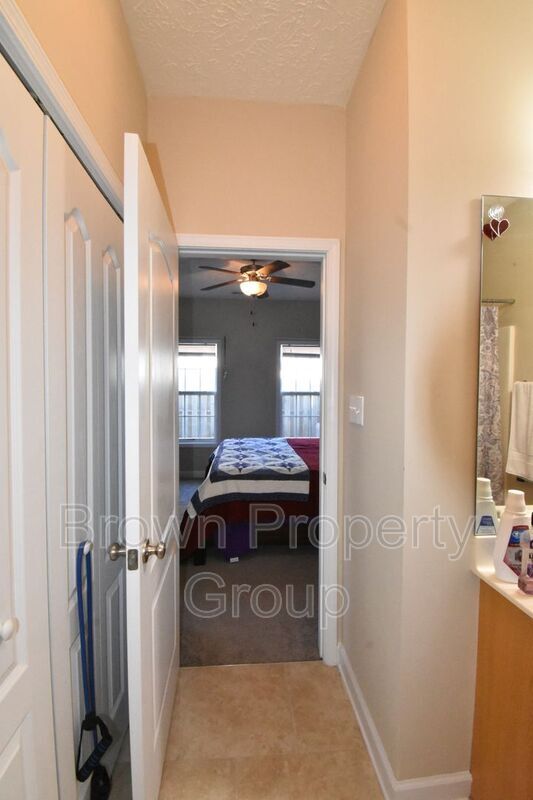 Building Photo - 3071 Candlelight Dr