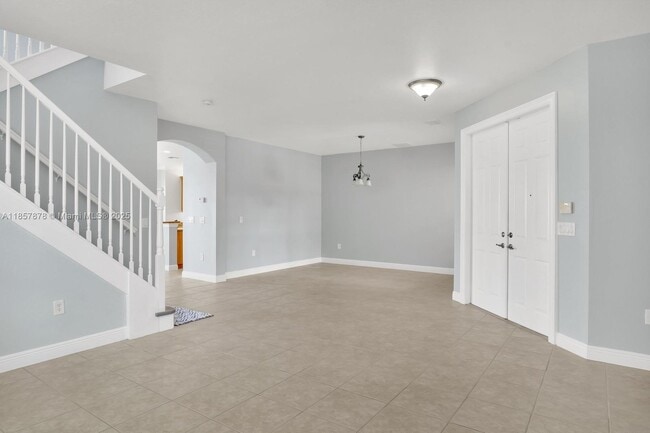 Building Photo - 4376 SW 179th Way