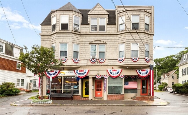 Primary Photo - 730 Hale St