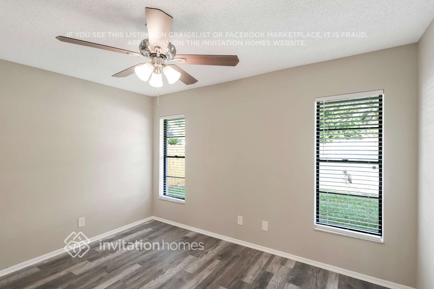Building Photo - 933 Hillrise Dr