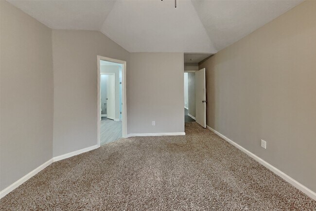 Building Photo - 4935 Northfork Dr