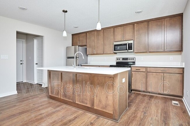 Building Photo - 1214 NW Yorktown Dr