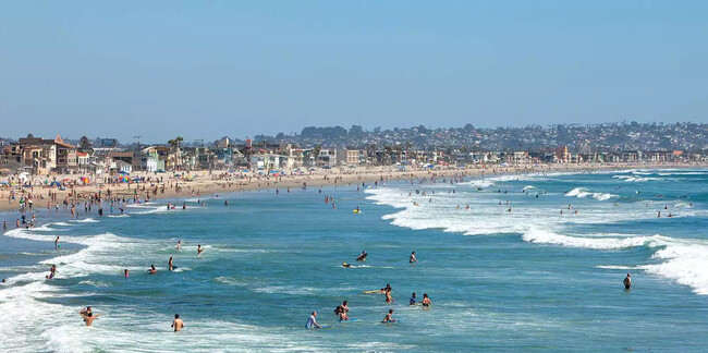 The Pacific Beach is just 20-mins away, take a swim or stroll along hotel bars and cafes - 524 Telegraph Canyon Rd