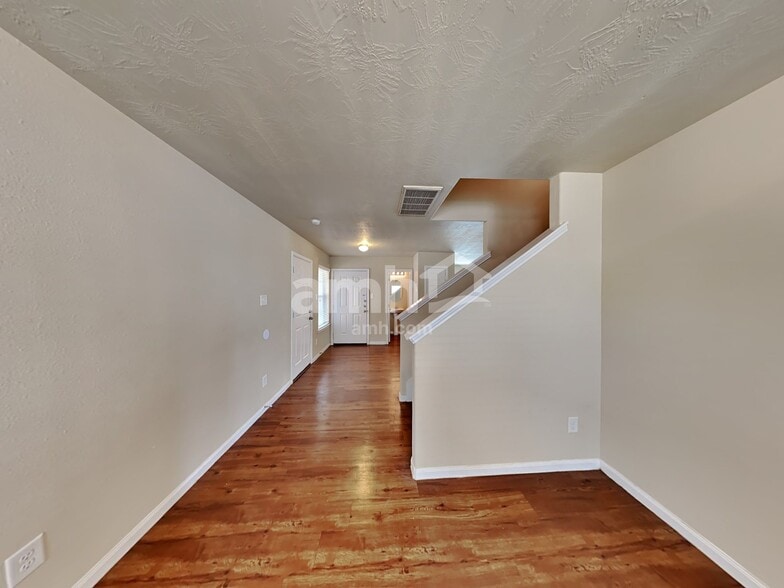 Building Photo - 5923 Stockholm Ct