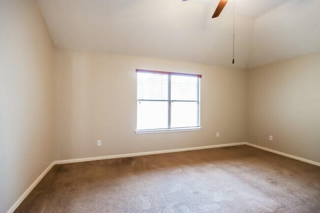 Building Photo - 5018 Jasmine Meadows Ln
