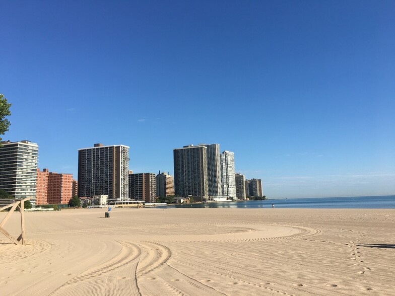 Foster Beach - 5445 N Sheridan Rd