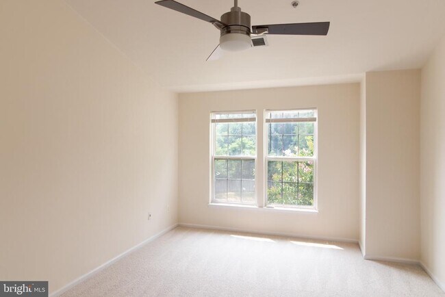 Building Photo - 7505 Calderon Ct