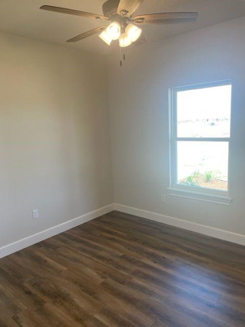 Building Photo - 6950 Phoenix Dr