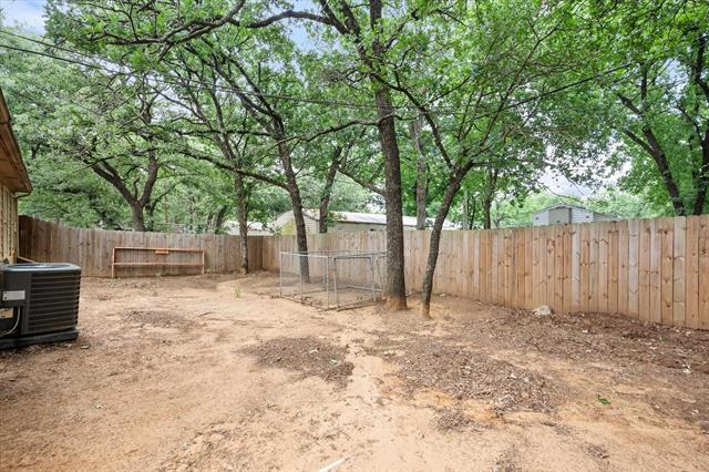 Building Photo - 1217 Hidden Creek Dr