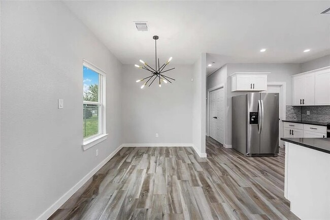 Building Photo - 784 Enterprise St