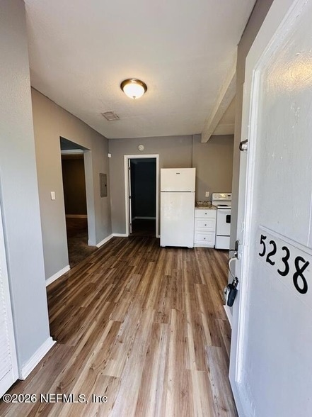 Building Photo - 5238 San Juan Ave