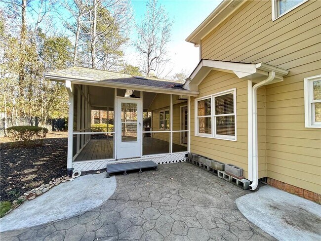 Building Photo - 2395 Brownstone Ct NE