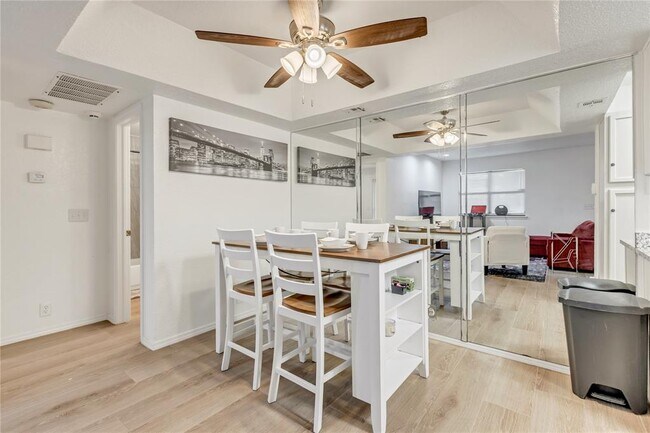 Building Photo - 11409 Springhollow Rd