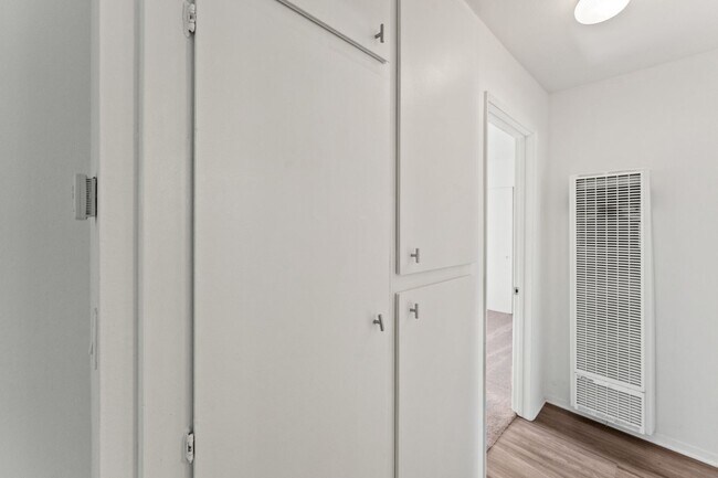 Building Photo - 17972 Baron Cir