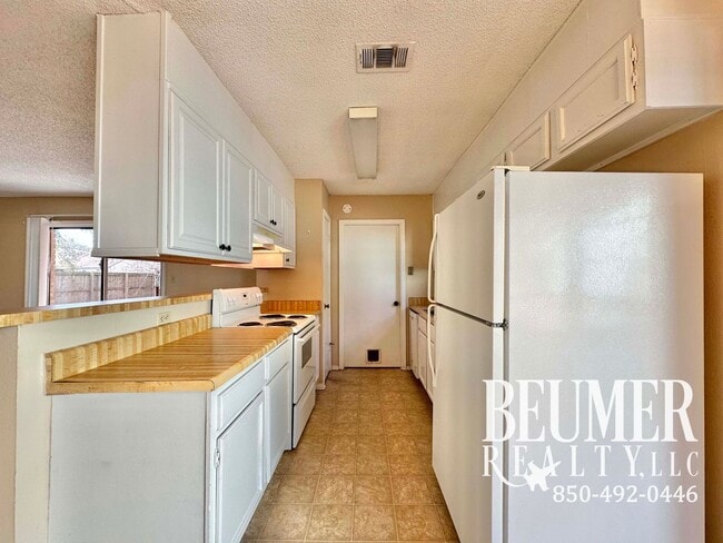 Building Photo - Charming 3 bedroom 2 bath Home for Rent