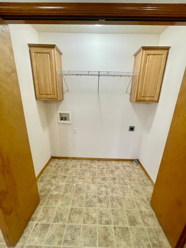 Building Photo - 4339 N Farm Rd 157