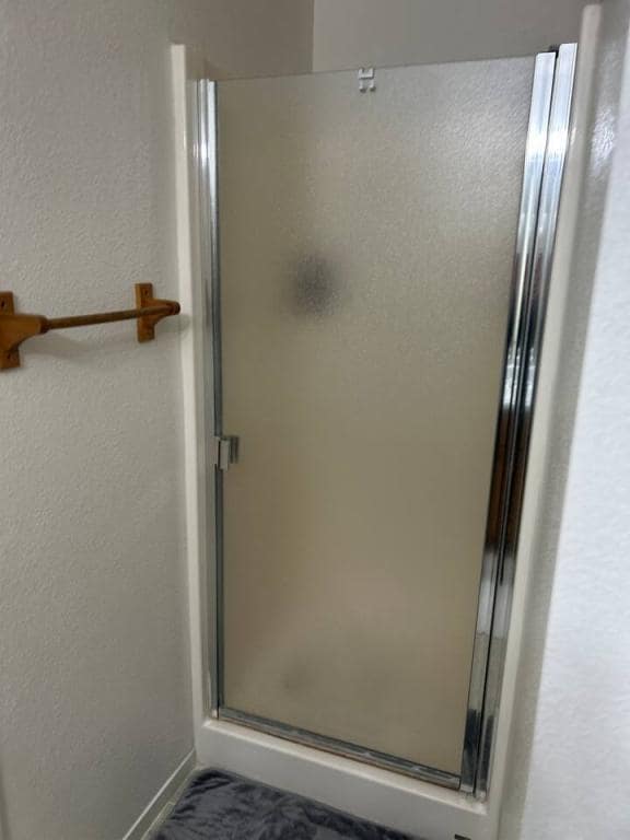 Building Photo - 563 Primrose Dr