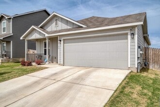 Building Photo - 2700 Schwartz Ln