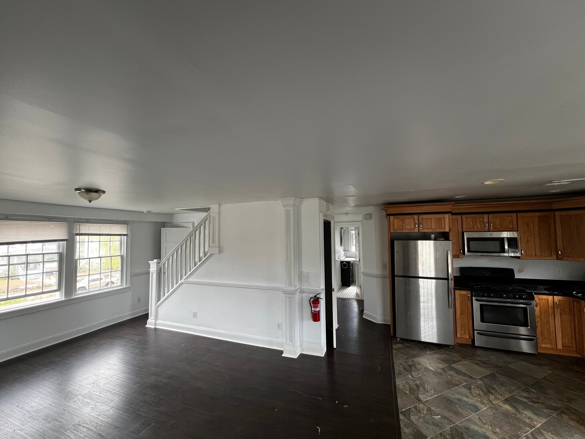 Building Photo - 314 3rd St