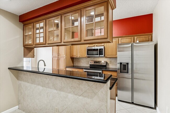 Building Photo - 5933 Woodway Place Ct