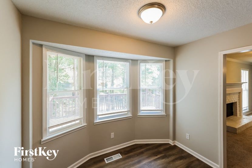 Building Photo - 5263 Highland Trace Cir
