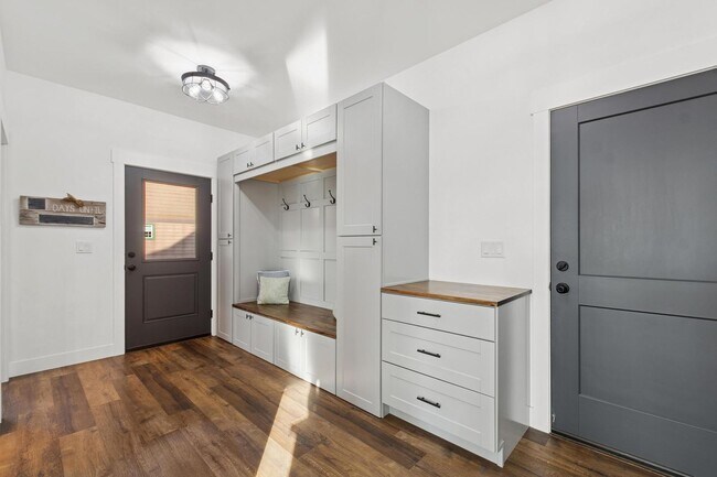 Building Photo - Whitefish Home in The Lakes