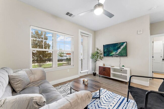 Building Photo - 12595 Windy Pointe Lp