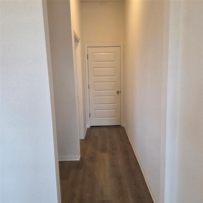 Building Photo - 141 Pendleton Dr