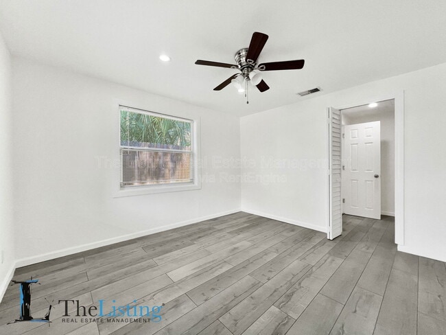 Building Photo - 1716 W Nassau St