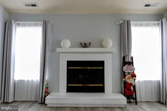 Building Photo - 505 Regency Pl