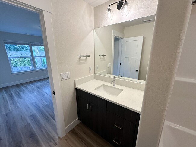 Building Photo - BOONE661-663 -NEW