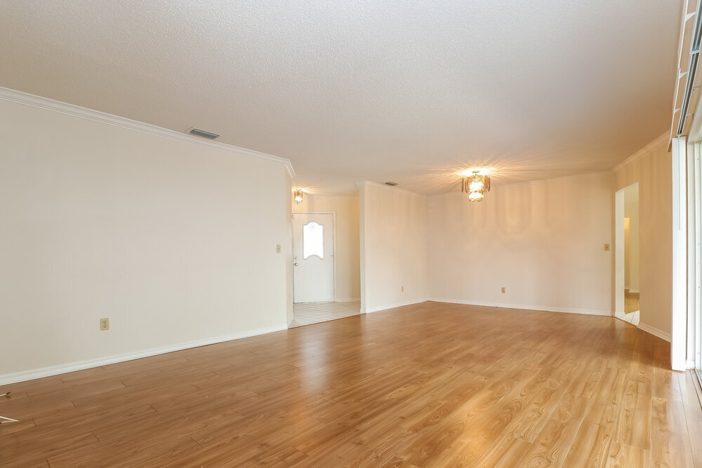 Building Photo - 9132 Hawkins Ct