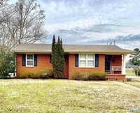 Building Photo - 817 Chambers Dr NE