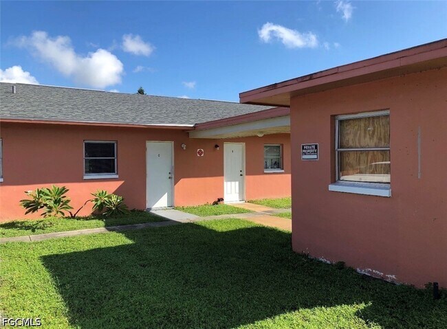 Building Photo - 704 SE 46th Ln