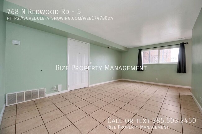 Building Photo - 768 N Redwood Rd