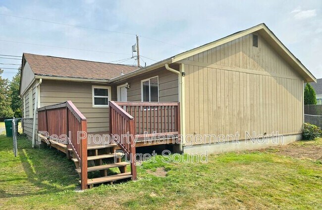 Building Photo - 1083 Alder Ave