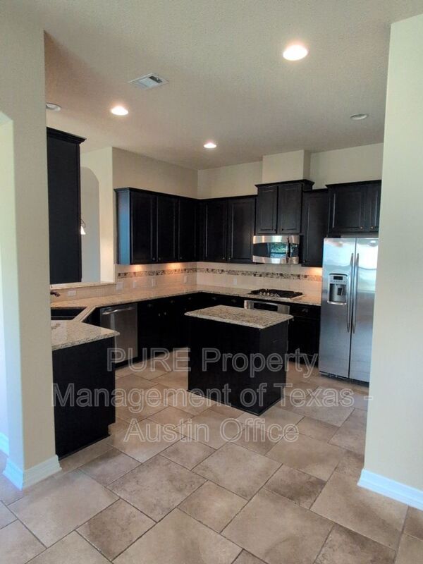 Building Photo - 325 Lombardia Dr
