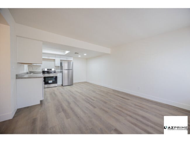 Building Photo - Charming 2/1.5 Scottsdale Apartment - Stylish, Spacious &amp; Centrally Located!