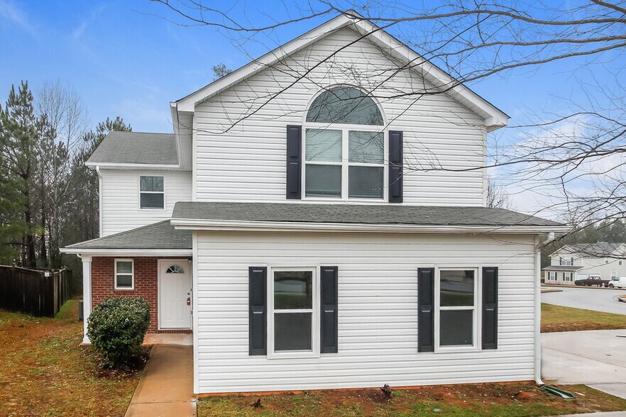 Primary Photo - 2962 Knoll View Pl