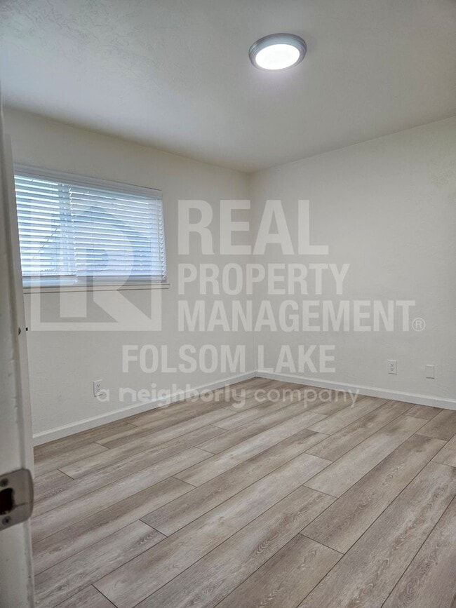 Building Photo - Coming Soon! 2bd 1ba home in the Sierra Vista Neighborhood of Roseville