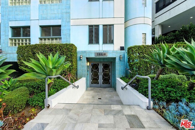 Building Photo - 10336 Wilshire Blvd