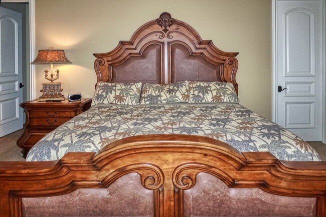 Building Photo - 1363 Oceanview Dr