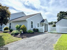 Building Photo - 211 Halsey Ave