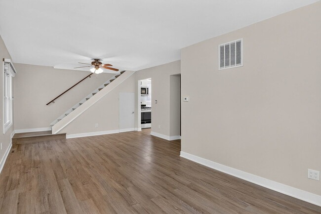 Building Photo - 100 83rd St