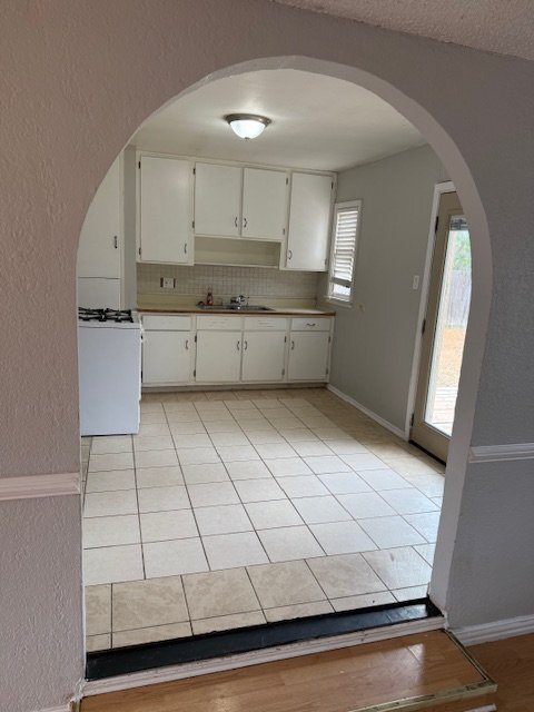 Building Photo - 3601 Gaston Dr